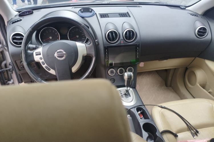 Used Nissan Qashqai 2008 20X LE CVT 2WD Center Console