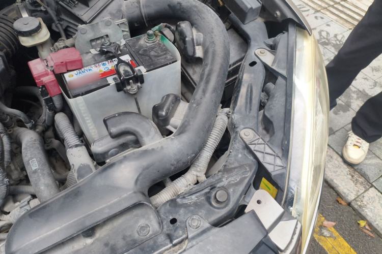Used Nissan Qashqai 2008 20X LE CVT 2WD Engine Bay Left