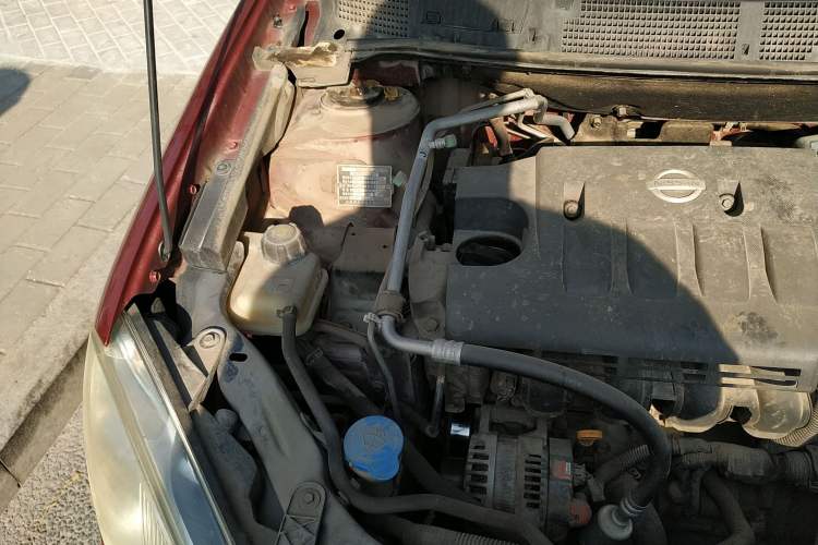 Used Nissan Qashqai 2008 16G Style 5MT 2WD Engine Bay Right