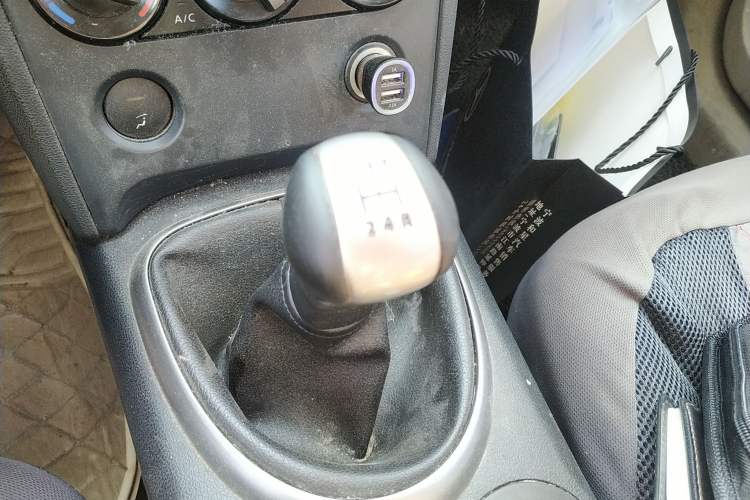Used Nissan Qashqai 2008 16G Style 5MT 2WD Gear Lever