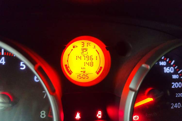 Used Nissan Qashqai 2008 20X LE CVT 2WD Odometer Close Up
