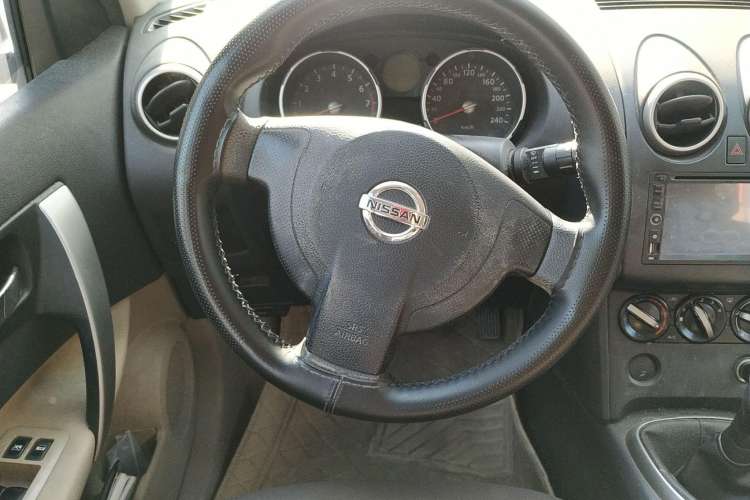 Used Nissan Qashqai 2008 16G Style 5MT 2WD Steering Wheel
