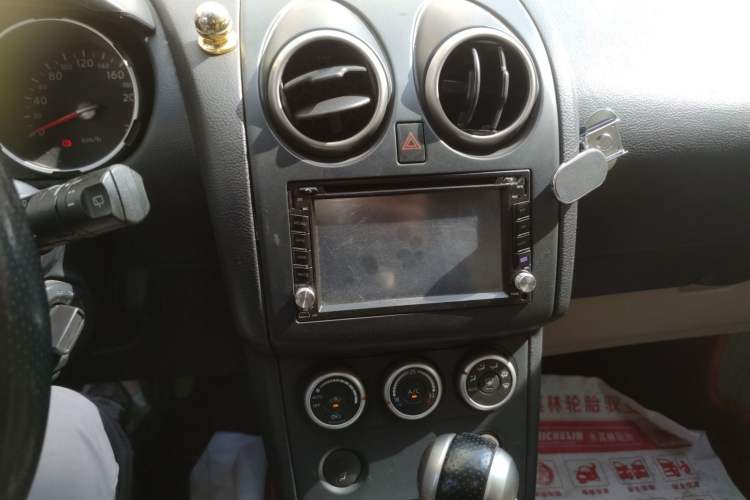 Used Nissan Qashqai 2008 20X LE CVT 2WD Audio And AC Panel