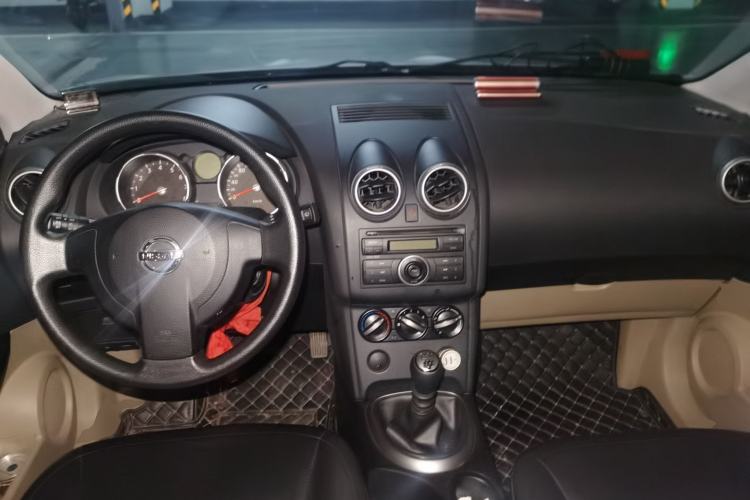 Used Nissan Qashqai 2008 20S Fire 6MT 2WD Center Console
