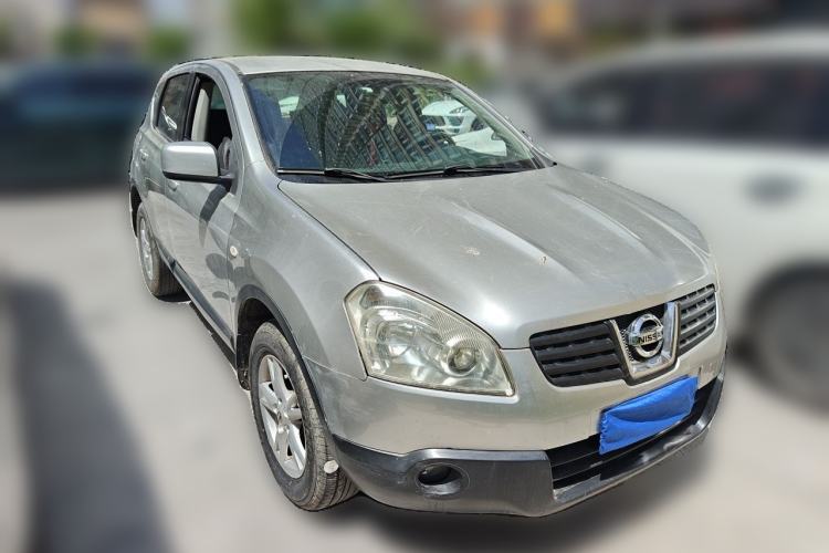 Used Nissan Qashqai 2008 20S Fire 6MT 2WD Front Right 45 Deg
