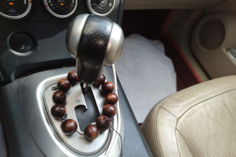 Used Nissan Qashqai 2008 20X LE CVT 2WD Gear Lever