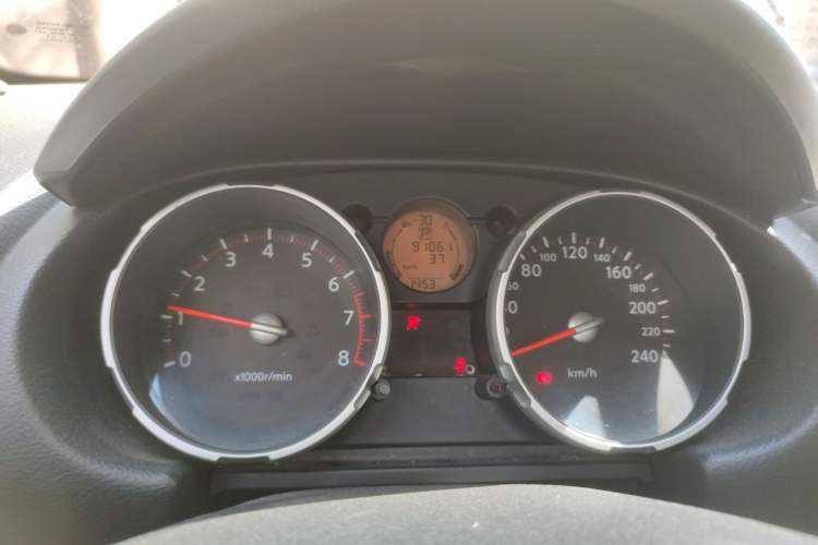 Used Nissan Qashqai 2008 20X LE CVT 2WD Odometer Close Up