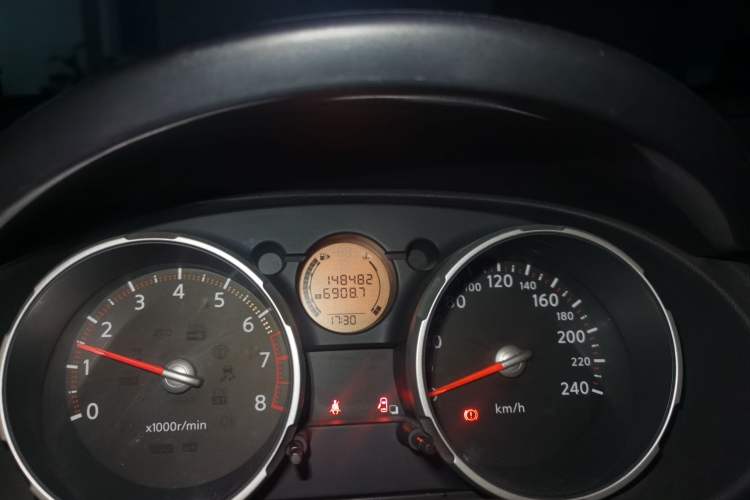 Used Nissan Qashqai 2008 20S Fire 6MT 2WD Odometer Close Up