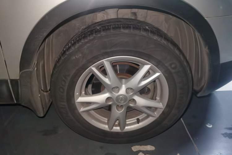 Used Nissan Qashqai 2008 20S Fire 6MT 2WD Right Front Wheel Hub