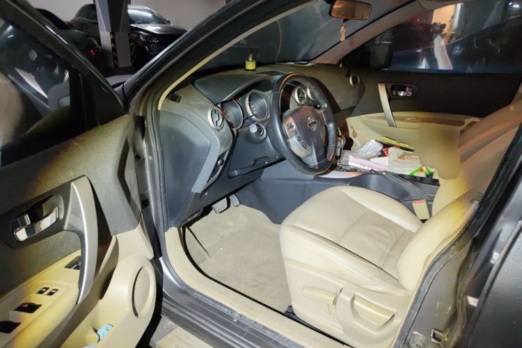 Used Nissan Qashqai 2010 20X LE CVT 2WD Driver Seat