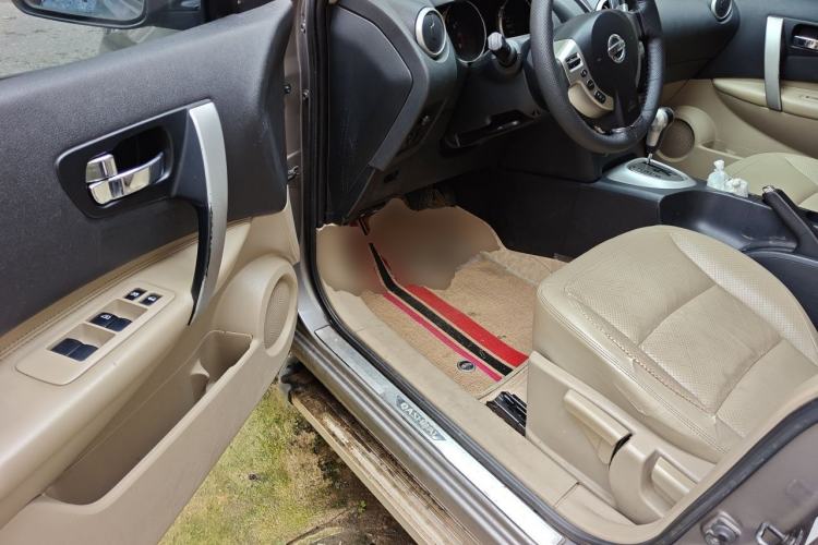 Used Nissan Qashqai 2010 20X LE CVT 2WD Driver Seat