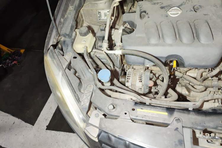 Used Nissan Qashqai 2010 20X LE CVT 2WD Engine Bay Right