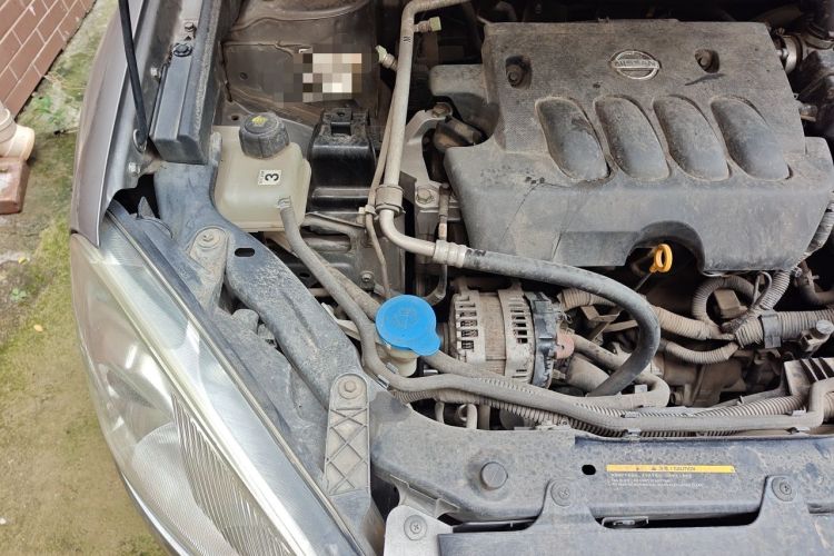 Used Nissan Qashqai 2010 20X LE CVT 2WD Engine Bay Right