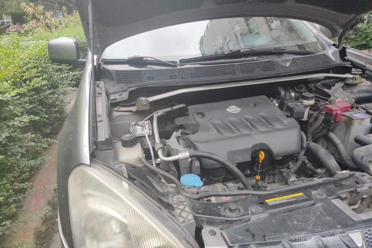 Used Nissan Qashqai 2010 20X LE CVT 2WD Engine Bay Right