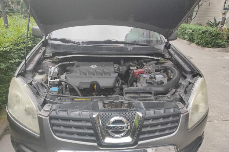 Used Nissan Qashqai 2010 20X LE CVT 2WD Engine Bay