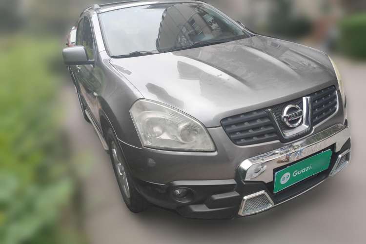Used Nissan Qashqai 2010 20X LE CVT 2WD Front Right 45 Deg