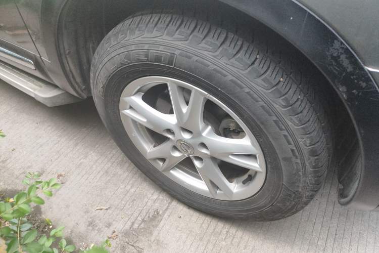 Used Nissan Qashqai 2010 20X LE CVT 2WD Right Front Wheel Hub