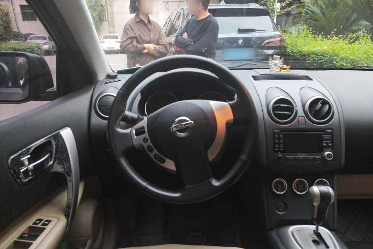 Used Nissan Qashqai 2010 20X LE CVT 2WD Steering Wheel