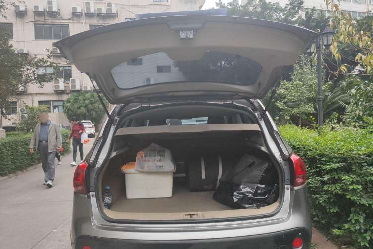 Used Nissan Qashqai 2010 20X LE CVT 2WD Trunk