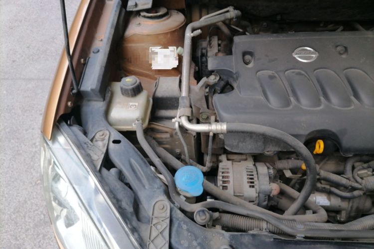 Used Nissan Qashqai 2010 20XFOUR Dragon CVT 4WD Engine Bay Right