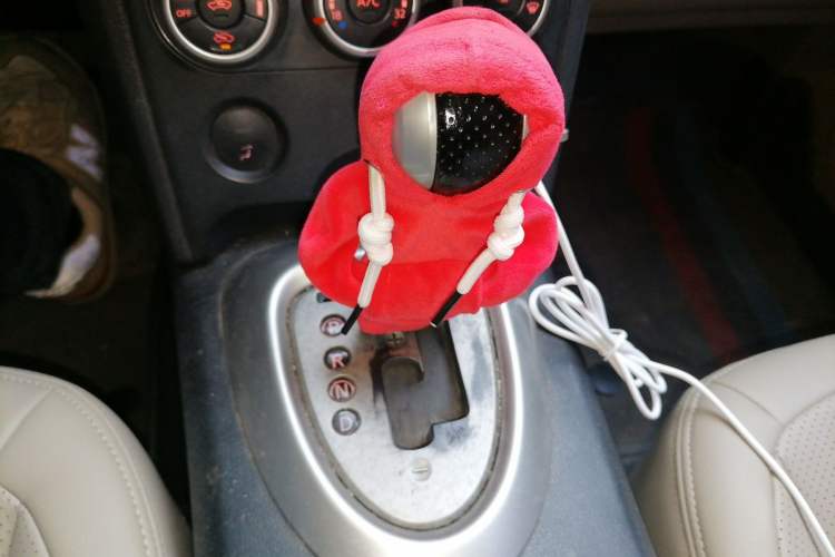 Used Nissan Qashqai 2010 20XFOUR Dragon CVT 4WD Gear Lever