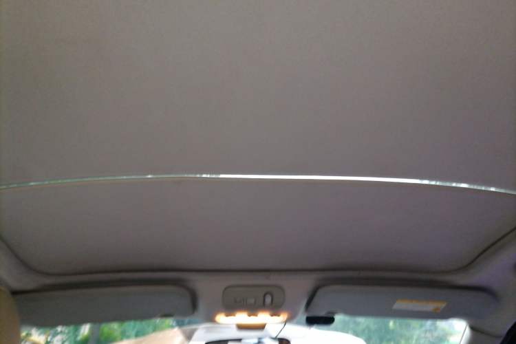 Used Nissan Qashqai 2010 20XFOUR Dragon CVT 4WD Headliner