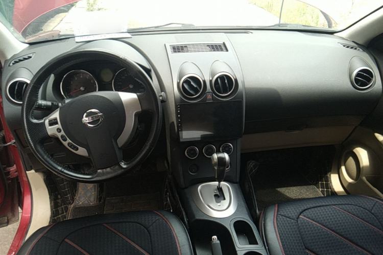 Used Nissan Qashqai 2010 20X LE CVT 2WD Center Console