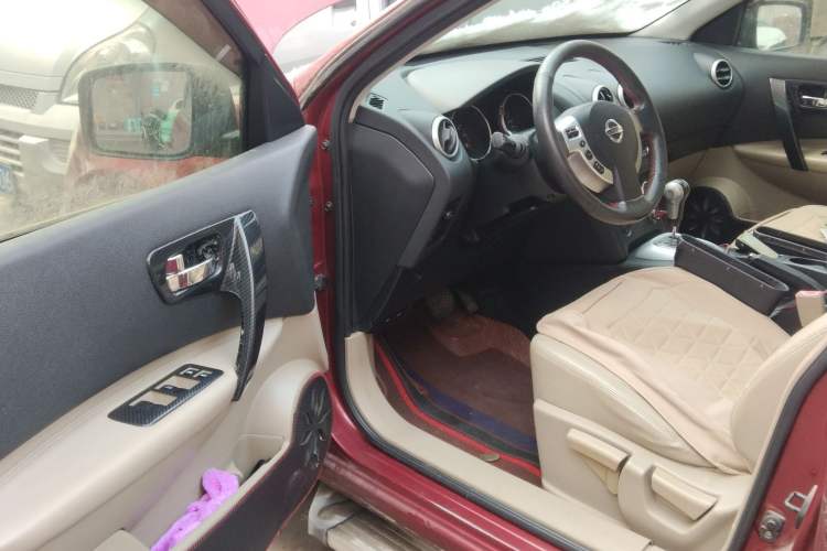 Used Nissan Qashqai 2010 20S Fire CVT 2WD Driver Seat