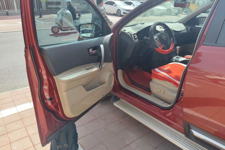 Used Nissan Qashqai 2010 20X LE CVT 2WD Driver Seat