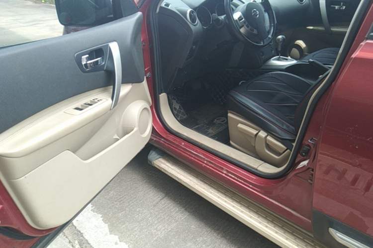 Used Nissan Qashqai 2010 20X LE CVT 2WD Driver Seat
