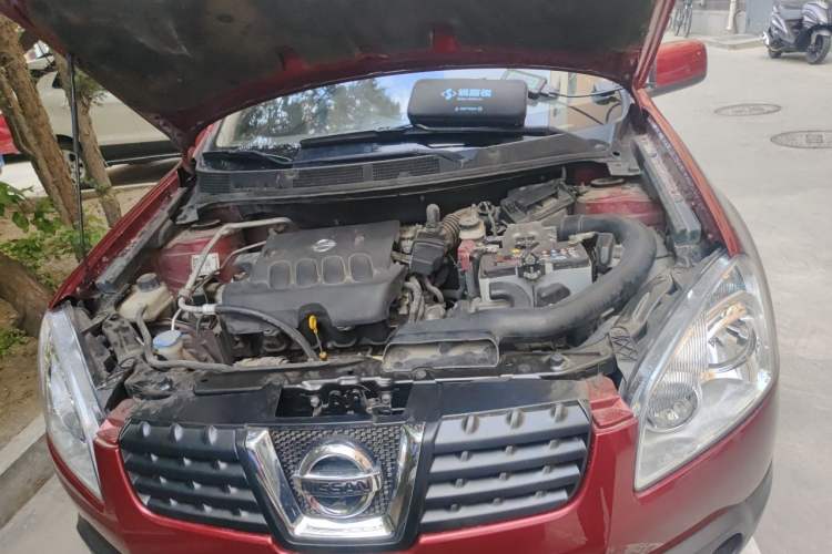 Used Nissan Qashqai 2010 20X LE CVT 2WD Engine Bay