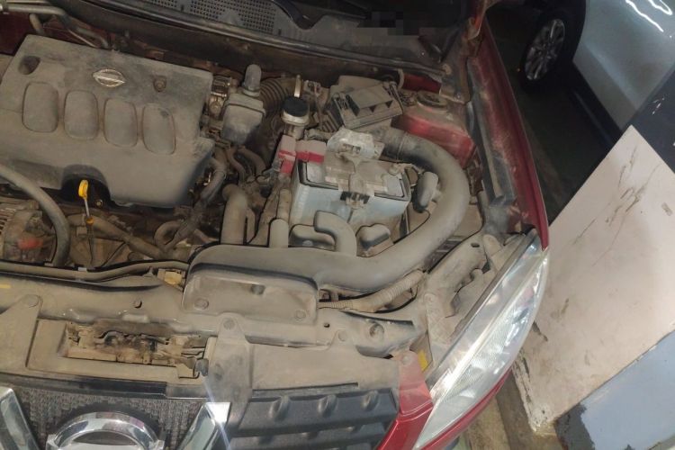 Used Nissan Qashqai 2010 20S Fire CVT 2WD Engine Bay Left