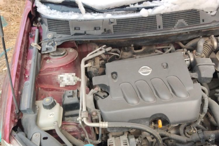 Used Nissan Qashqai 2010 20S Fire CVT 2WD Engine Bay Right