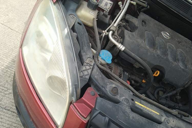 Used Nissan Qashqai 2010 20X LE CVT 2WD Engine Bay Right