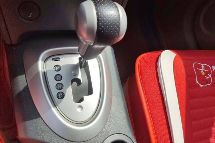 Used Nissan Qashqai 2010 20X LE CVT 2WD Gear Lever