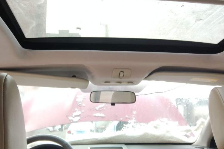 Used Nissan Qashqai 2010 20S Fire CVT 2WD Headliner