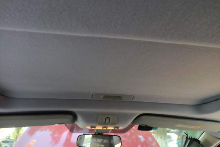 Used Nissan Qashqai 2010 20XFOUR Dragon CVT 4WD Headliner