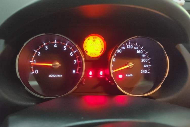 Used Nissan Qashqai 2010 20X LE CVT 2WD Instrument Cluster