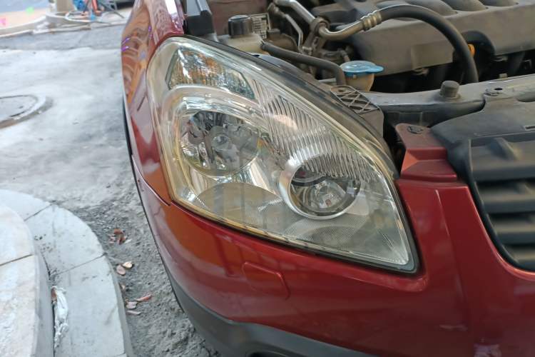 Used Nissan Qashqai 2010 20XFOUR Dragon CVT 4WD Right Front Headlight
