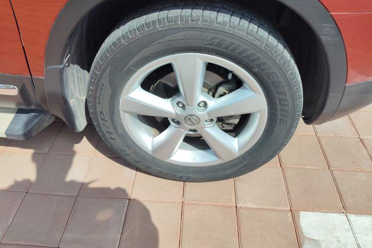 Used Nissan Qashqai 2010 20X LE CVT 2WD Right Front Wheel Hub