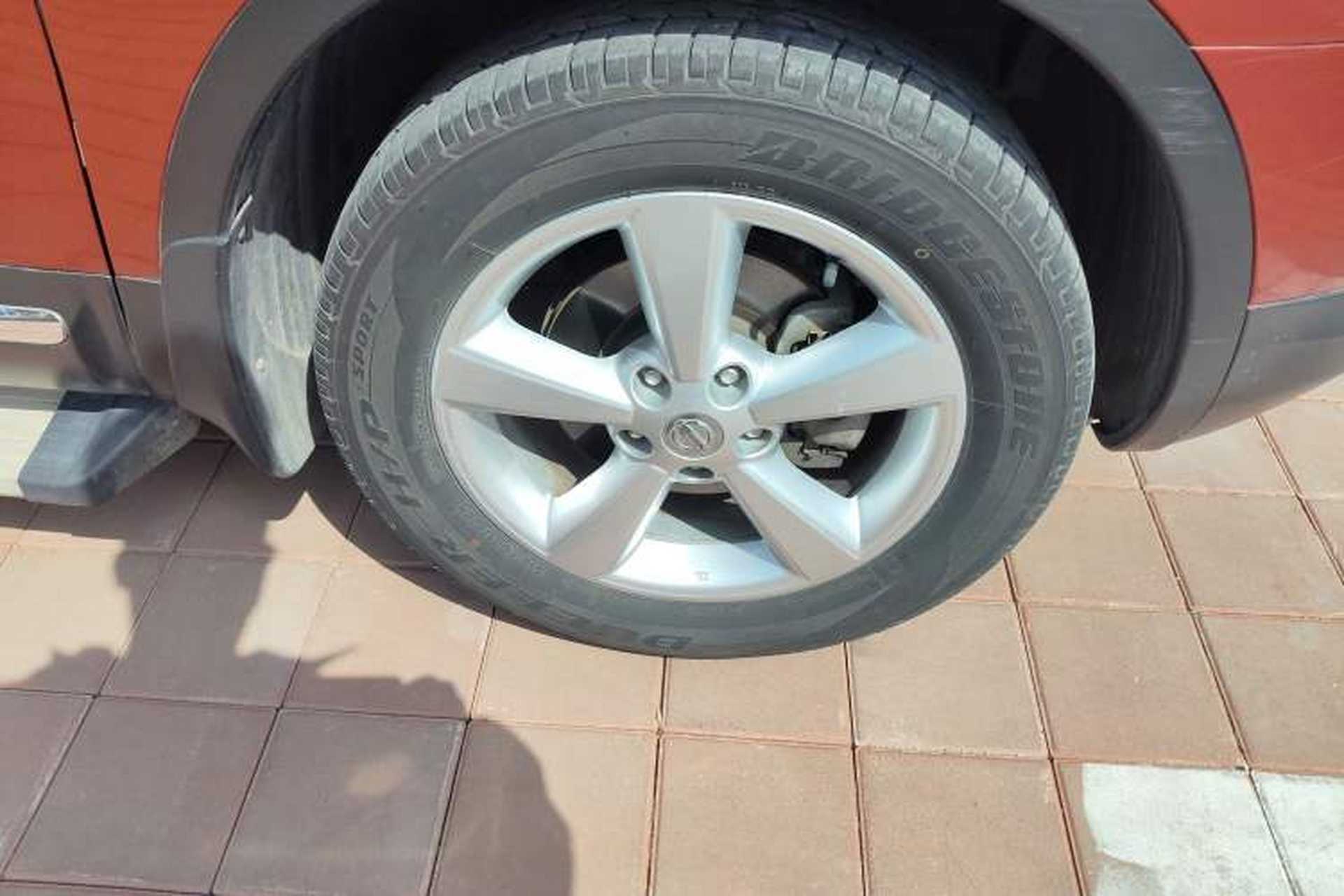 Used Nissan Qashqai 2010 20X LE CVT 2WD Right Front Wheel Hub