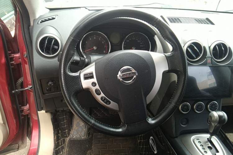 Used Nissan Qashqai 2010 20X LE CVT 2WD Steering Wheel