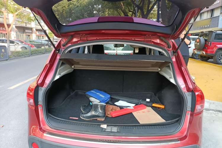 Used Nissan Qashqai 2010 20XFOUR Dragon CVT 4WD Trunk