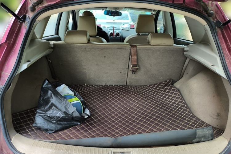 Used Nissan Qashqai 2010 20X LE CVT 2WD Trunk