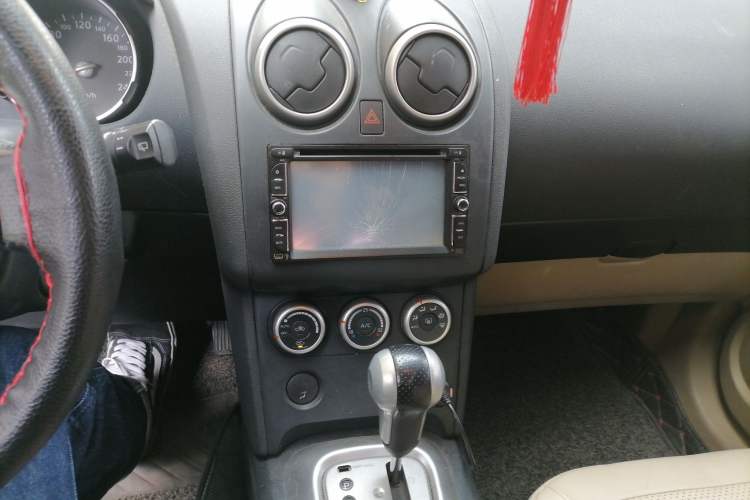 Used Nissan Qashqai 2010 20X LE CVT 2WD Audio And AC Panel