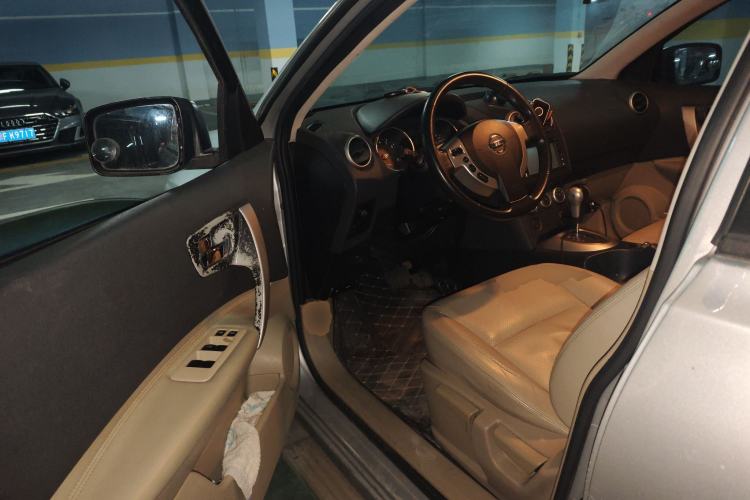 Used Nissan Qashqai 2010 20X LE CVT 2WD Driver Seat