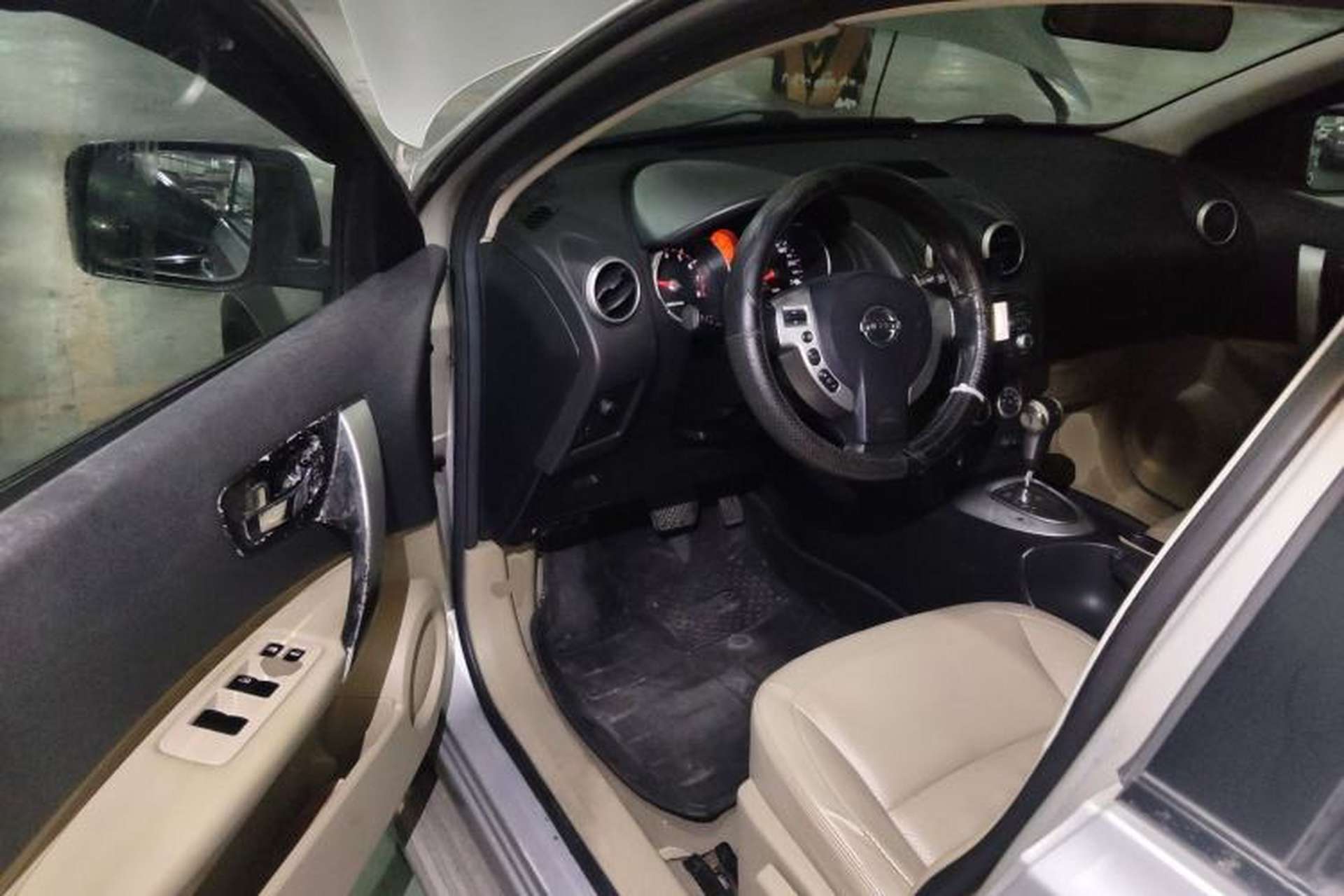 Used Nissan Qashqai 2010 20X LE CVT 2WD Driver Seat