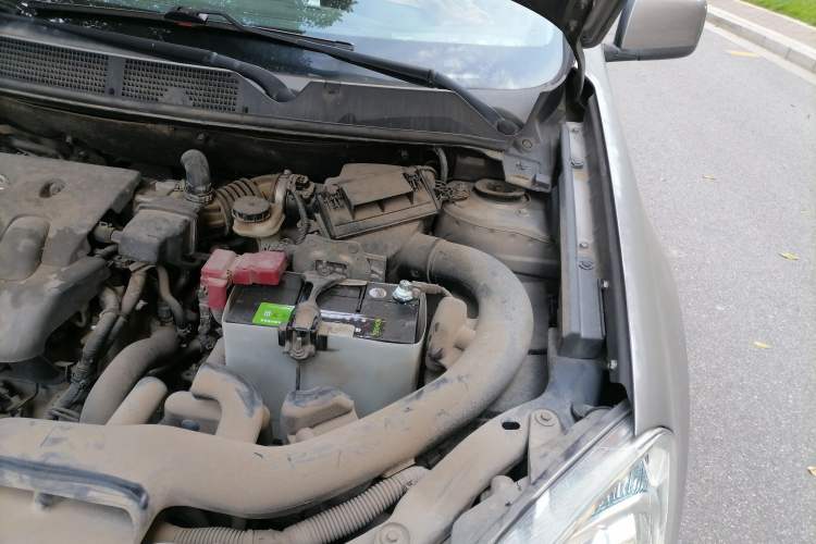 Used Nissan Qashqai 2010 20X LE CVT 2WD Engine Bay Left