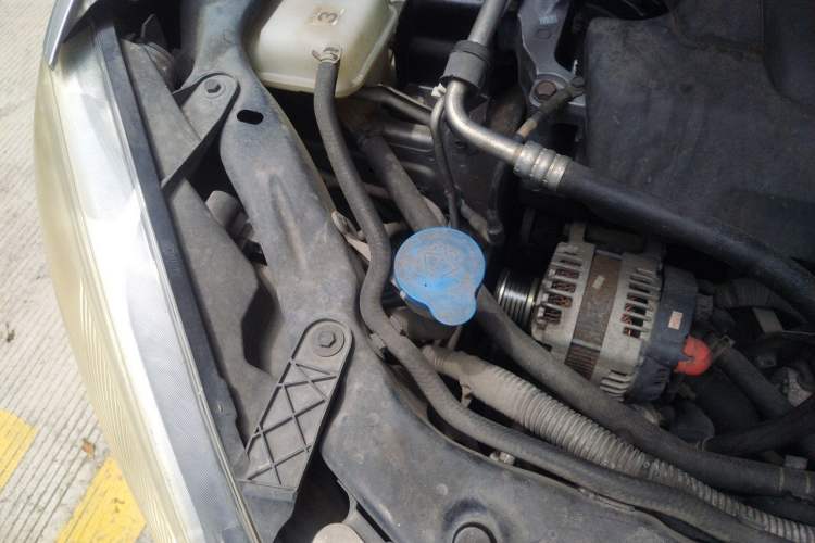 Used Nissan Qashqai 2010 20X LE CVT 2WD Engine Bay Right