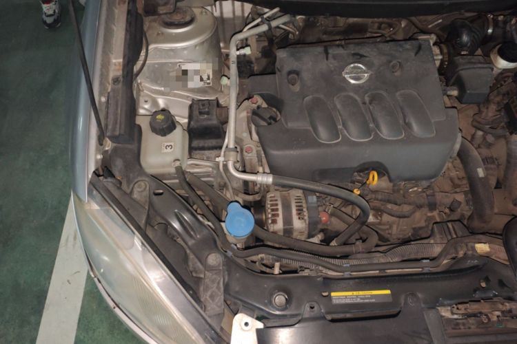 Used Nissan Qashqai 2010 20X LE CVT 2WD Engine Bay Right